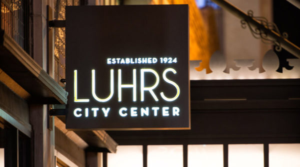 luhrs_sign_ht